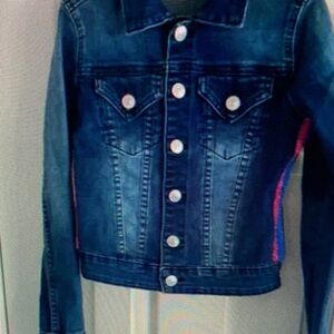 Stylish Denim Jacket with Button Details